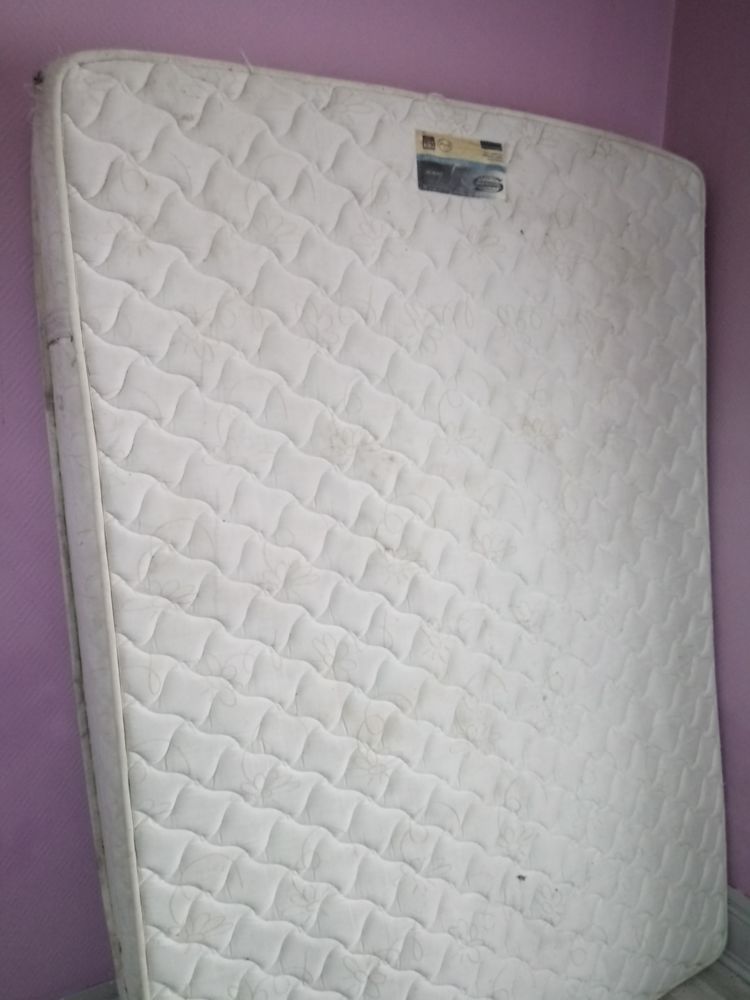 Matelas 140/180 Simmons 10 Mulhouse (68)