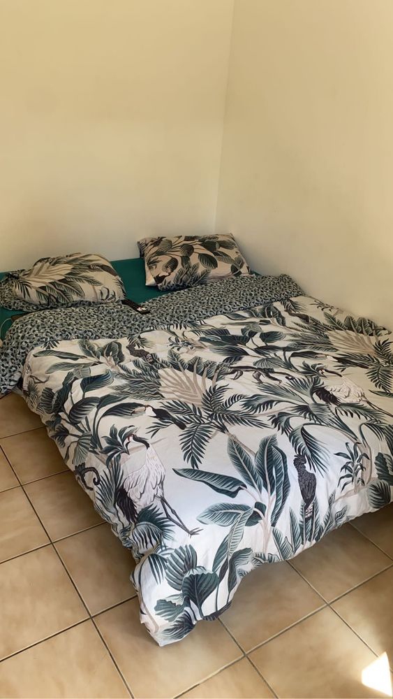 Matelas+Sommier 140x190 150 La Chapelle-des-Fougeretz (35)