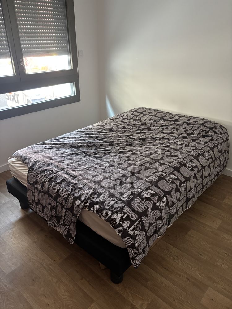 Lit (matelas + sommier) de 140x190 250� 250 Rosny-sous-Bois (93)