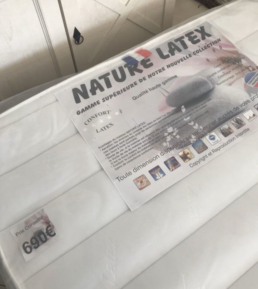 Matelas + sommier neuf 140x190 livraison gratuite 250 Vertou (44)