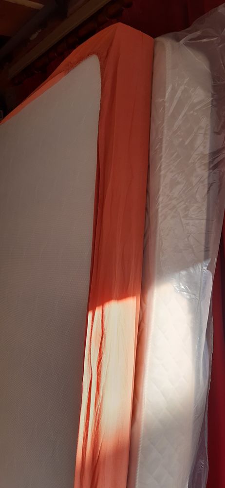 Matelas et son sommier tapissier bon �tat 90 Bordeaux (33)