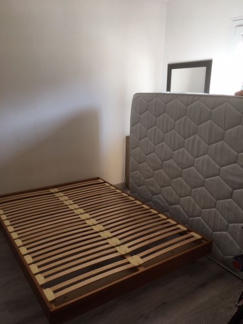 Lit et matelas 110 Villers-Cotter�ts (02)
