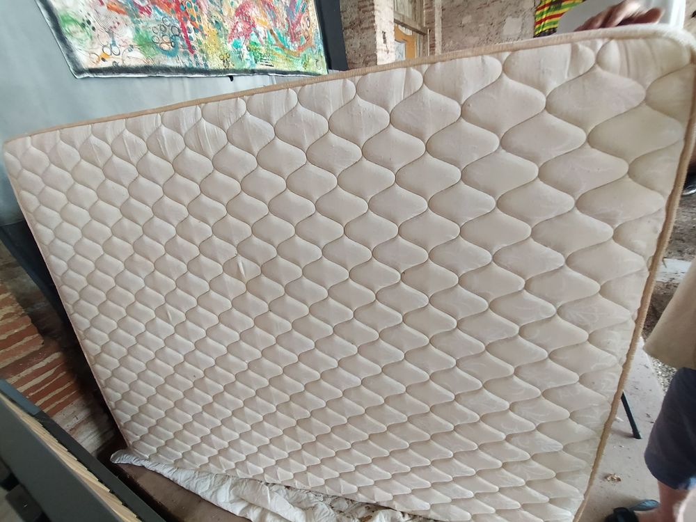 MATELAS 200 X 160 X 20 0 Villefranche-de-Lauragais (31)