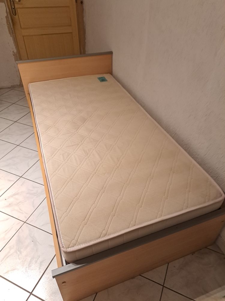 lit et matelas 50 Charquemont (25)
