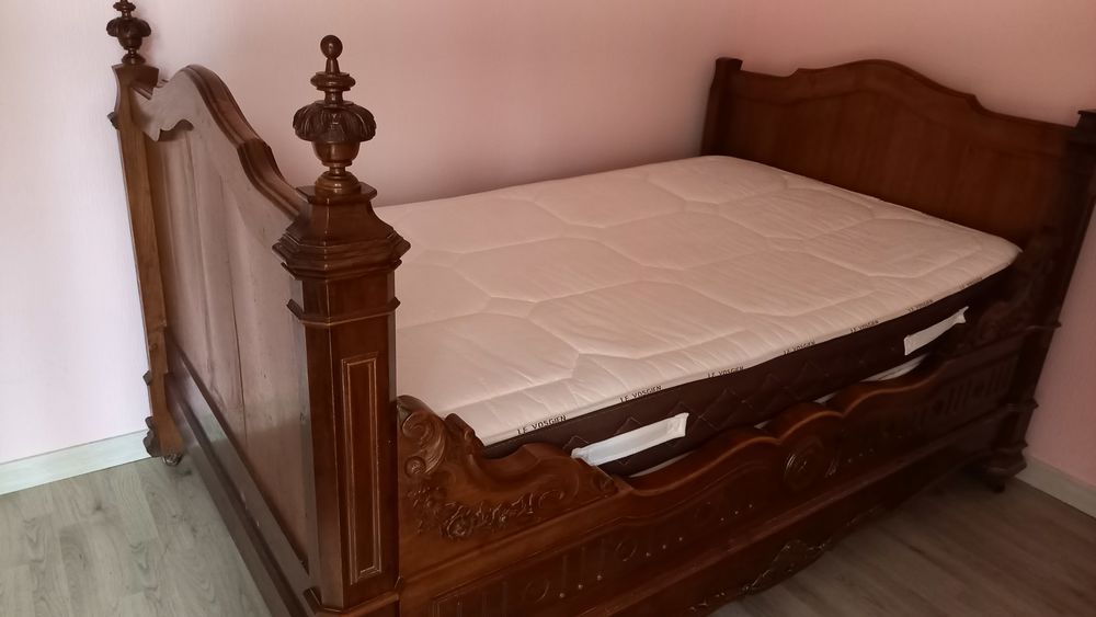 Lit + matelas 150 Fontaines (71)