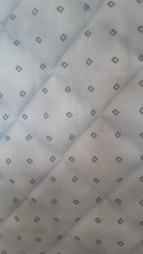 Matelas 140 x 190 x 15. 50 Vend�me (41)