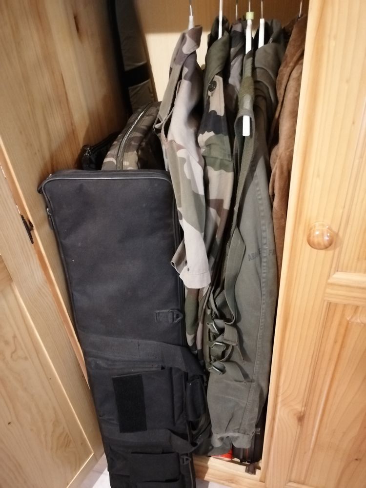 Mat�riel d'airsoft 600 La Tardi�re (85)