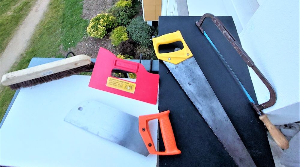 mat�riel de bricolage [VOIR descriptif]} 5 Angers (49)