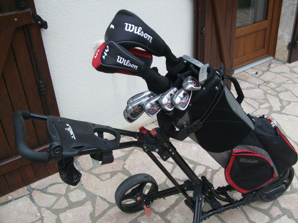 materiel de golf (clubs + sac +chariot )
complet 
ou séparé 0 Issoudun (36)