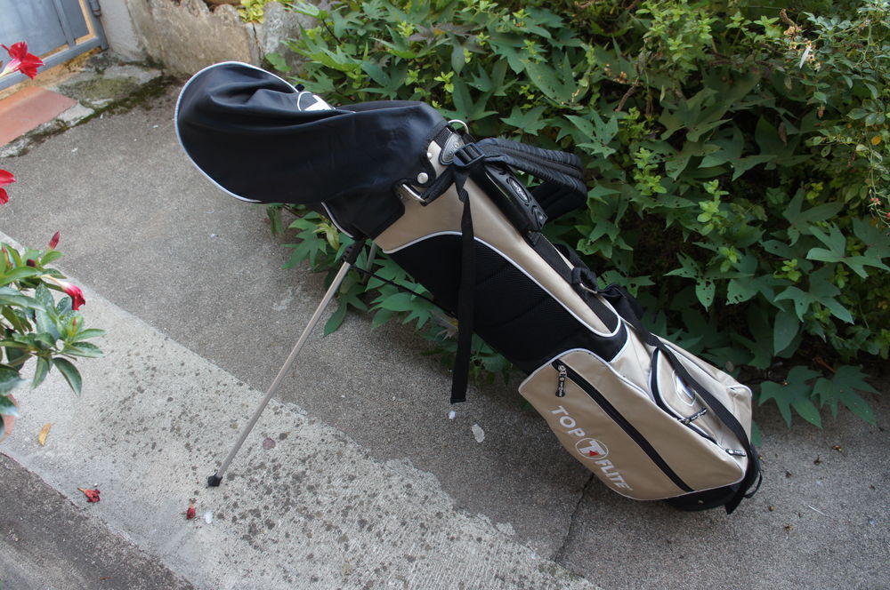 Materiel de golf 50 Caussade (82)