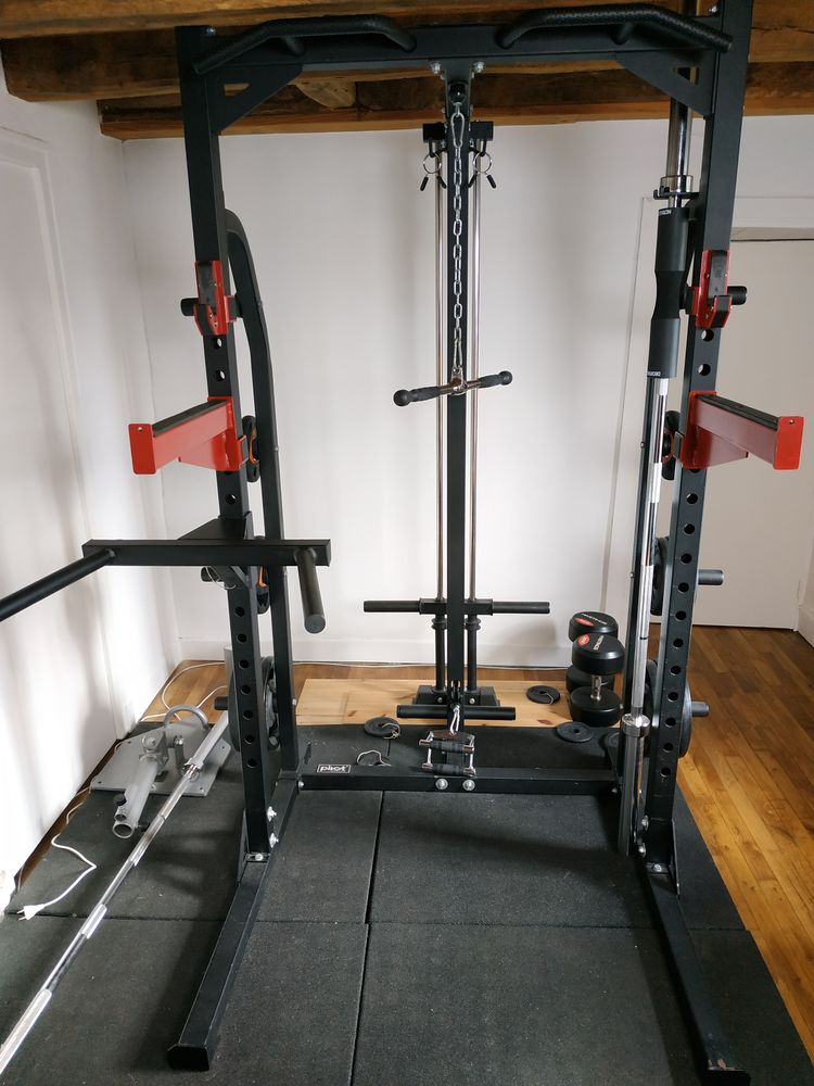 Matériel de home gym musculation cage Pivot Fitness  750 Saint-Saury (15)