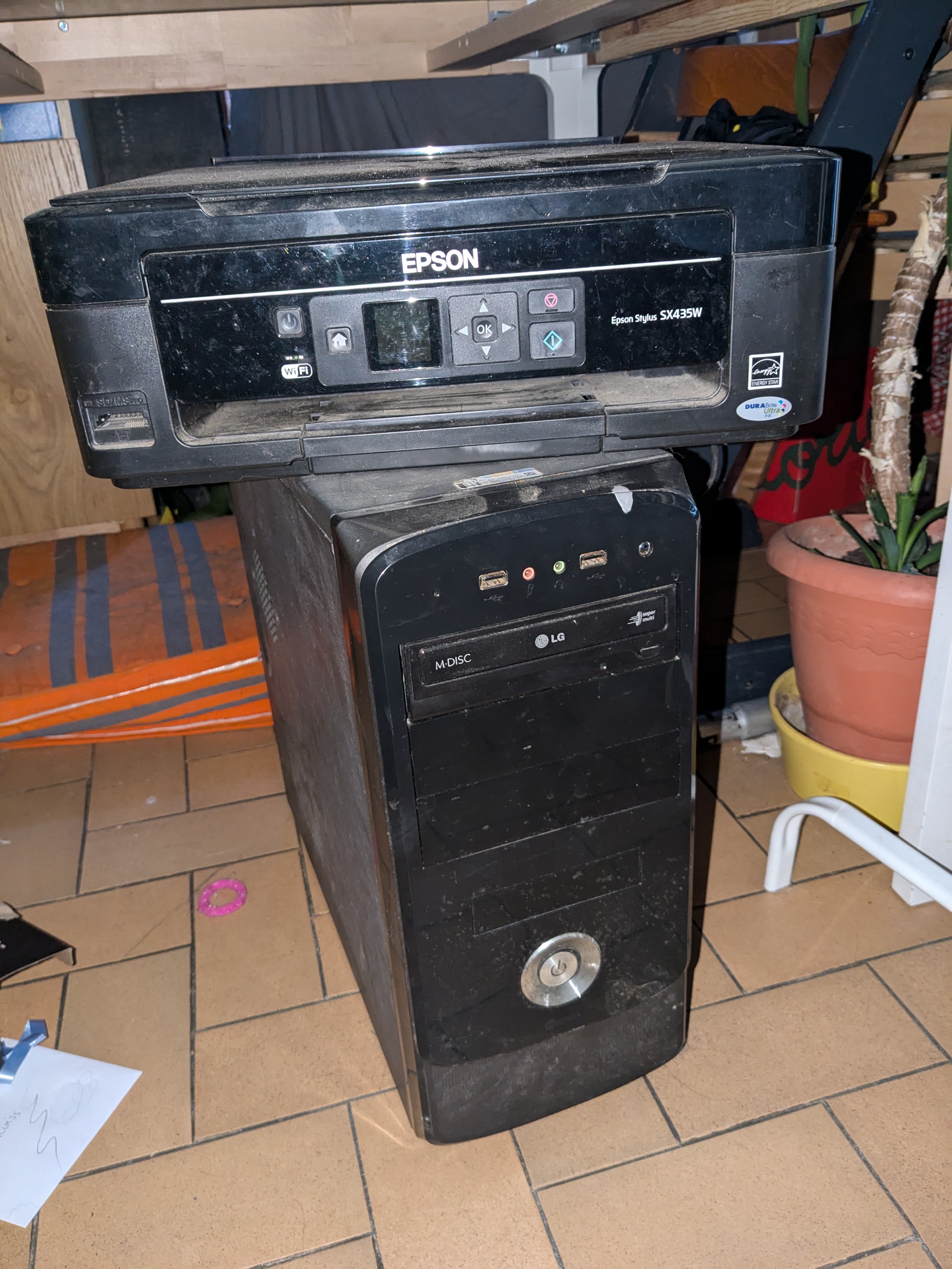 Mat�riel+informatique+pour+pi�ces+(+en+lot+uniquement) 45 Saint-Romain-de-Lerps (07)