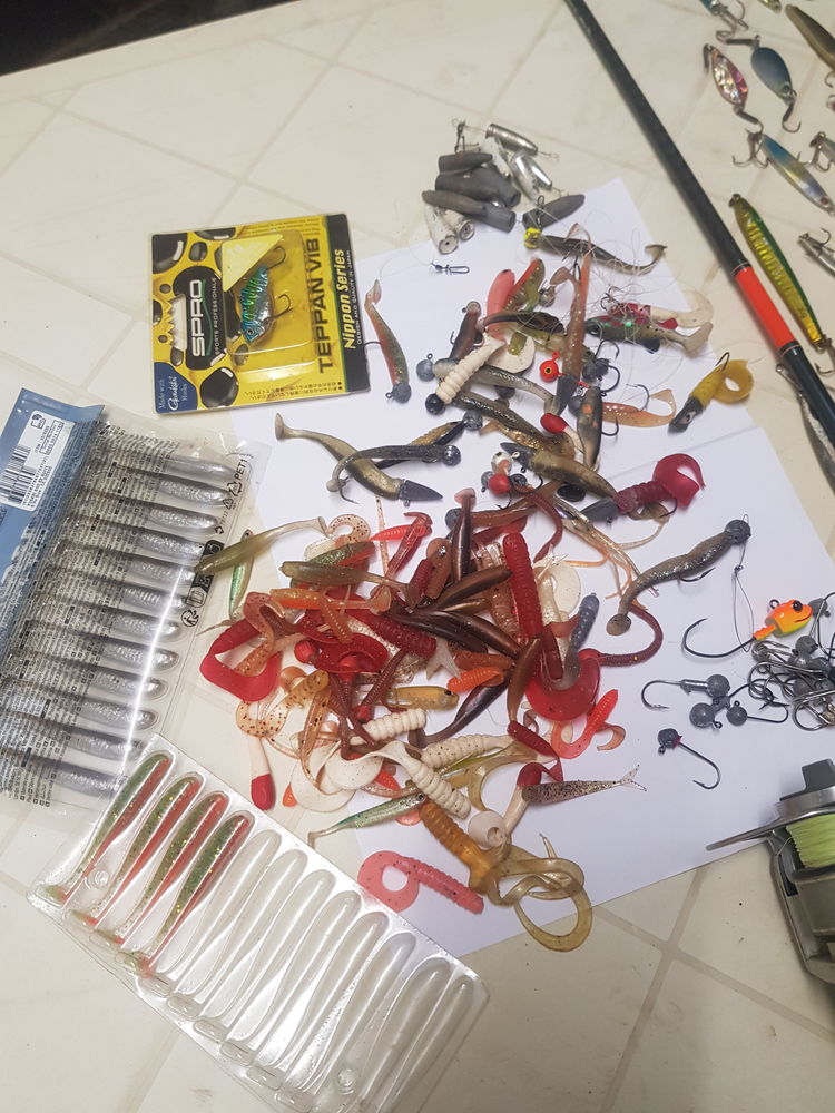 MATERIEL DE PECHE 50 Sarry (51)