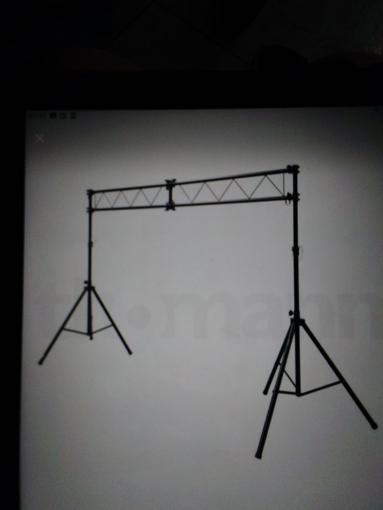 Mat�riel dj portique,  jeux de lumi�re et autres 160 Ch�tillon-sur-Seine (21)