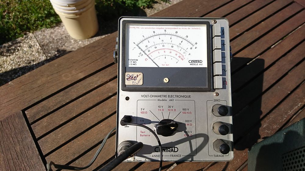 Mat�riel Radio-Electricien 30 Le Gault-Soigny (51)