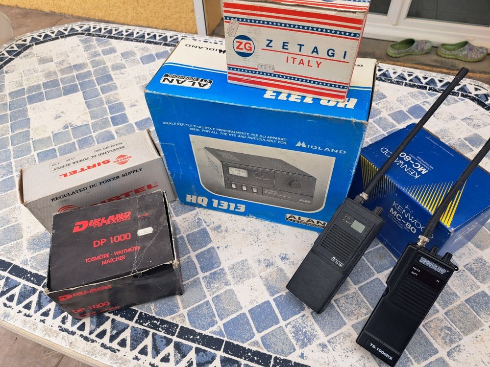 mat�riel de transmission CB 1 Saint-Didier-d'Aussiat (01)