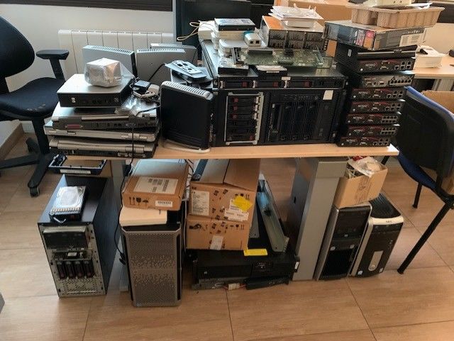 lot de mat�riels informatiques 300 Montigny-le-Bretonneux (78)