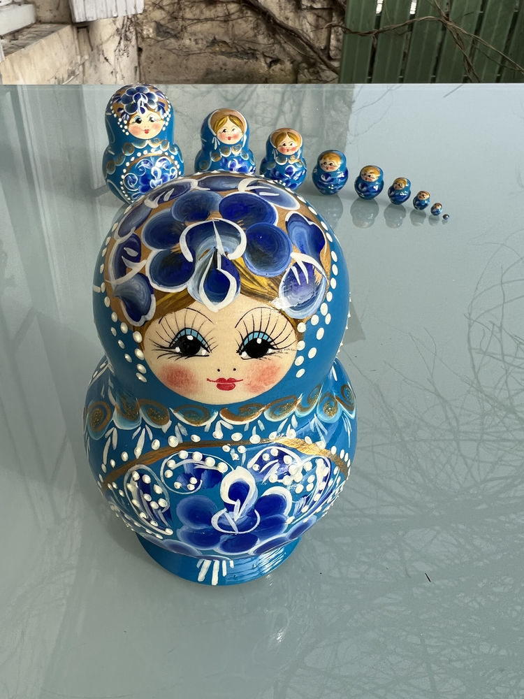 Matriochka en bois -  F�tes d'hiver  - 10 poup�es 32 P�rigueux (24)