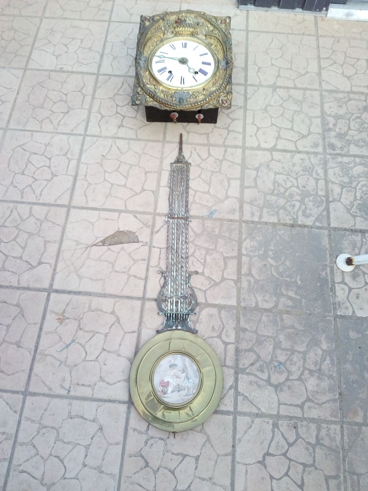 M�canisme d'horloge ancienne style Franc comtoise 100 Sept�mes-les-Vallons (13)
