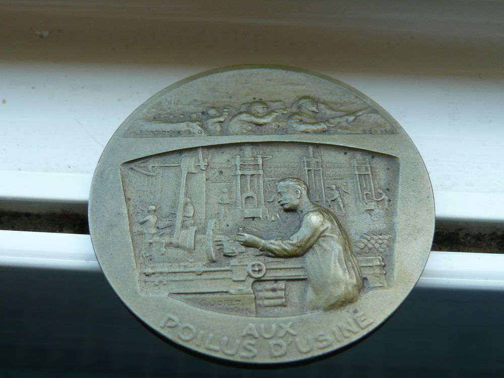 Médaille bronze aux poilus d'usine 22 Bordeaux (33)