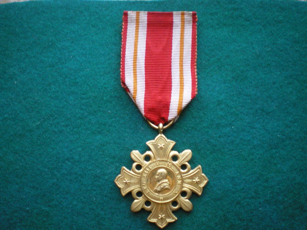 M�daille - Croix Pro Ecclesia et Pontifice. 130 Caen (14)
