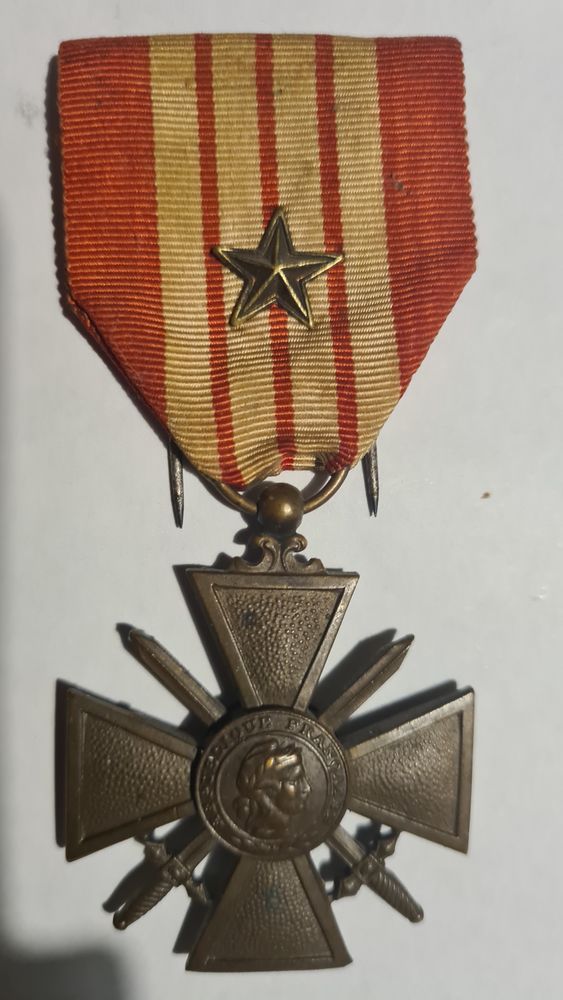 M�daille Croix de Guerre  1939 avec une citation , . 18.5 Lucheux (80)