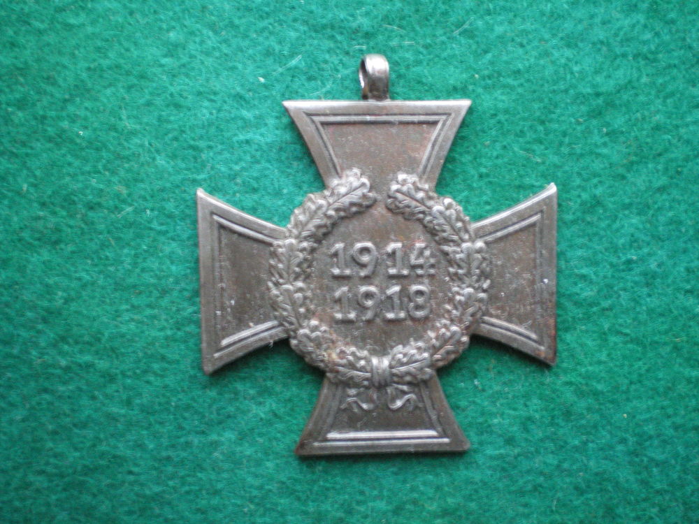 M�daille - Croix d'Honneur allemande d'Hindenburg. 20 Caen (14)