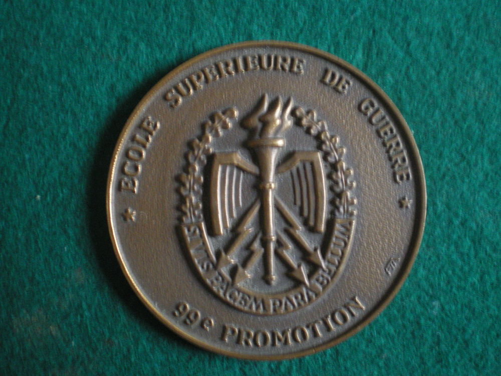 M�daille de l'Ecole Sup�rieure de Guerre 99� . 25 Caen (14)
