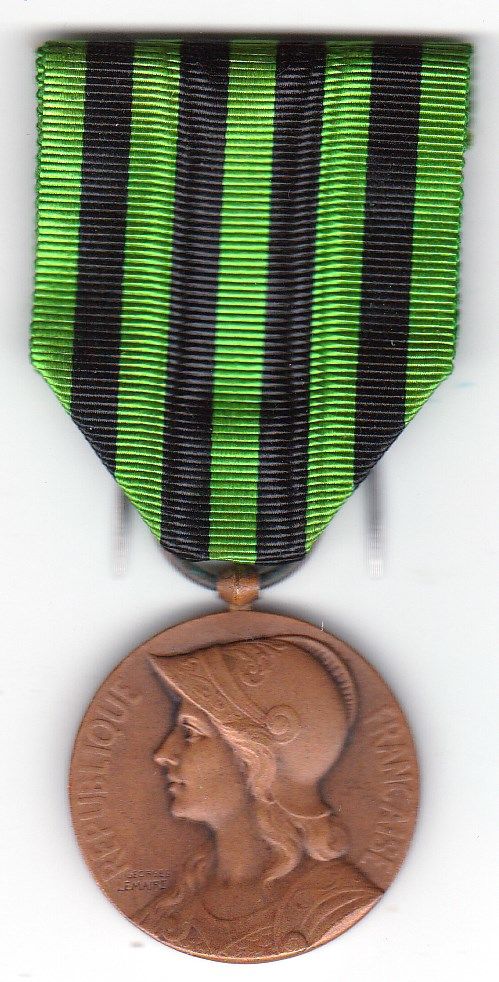  Médaille Militaire Aux Défenseurs de la Patrie 1870-1871 18 Doullens (80)