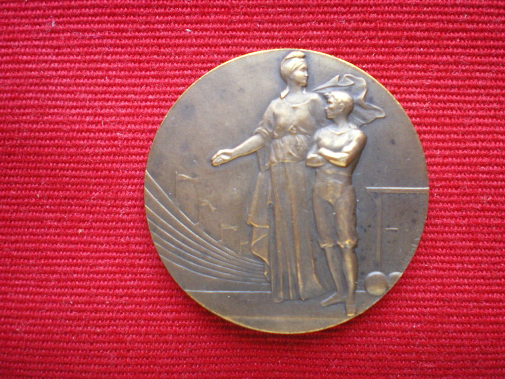 M�daille du Minist�re de l'Education Physique. 30 Caen (14)