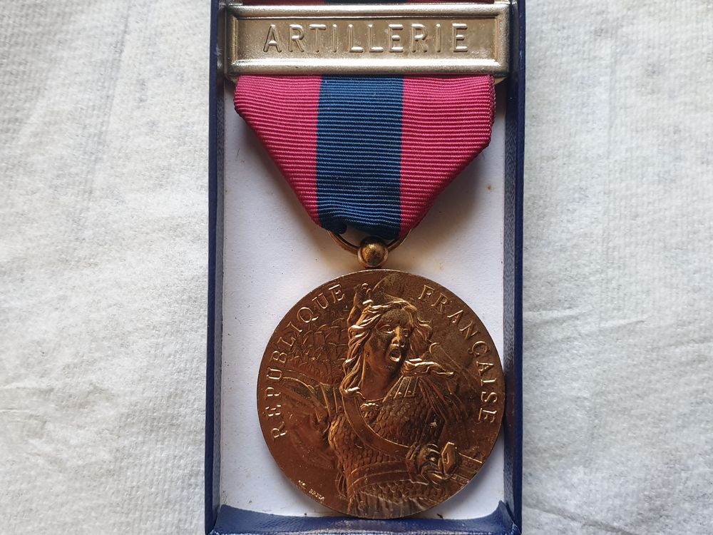 M�daille R�publique Fran�aise 27 Bordeaux (33)