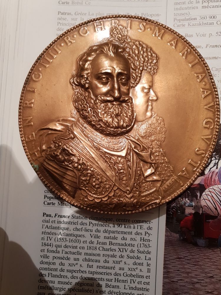 m�dailles de bronze 150 Paris 13 (75)