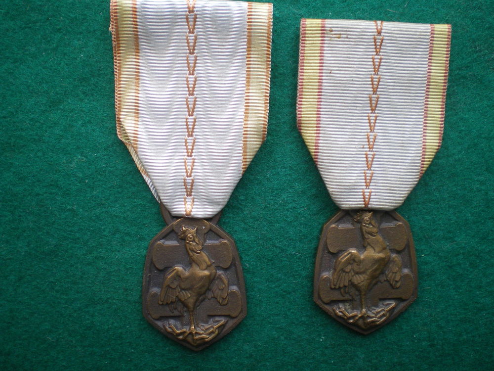 M�dailles comm�moratives de la guerre 1939-1945. 35 Caen (14)