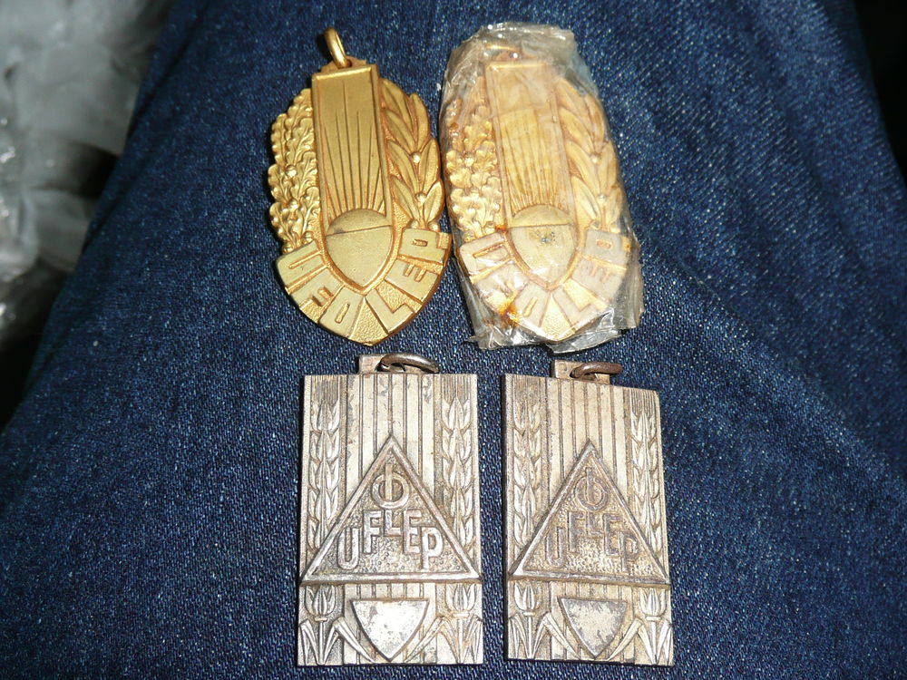 Lot de 4 m�dailles ligue fran�aise de l'enseignement 13 Bordeaux (33)