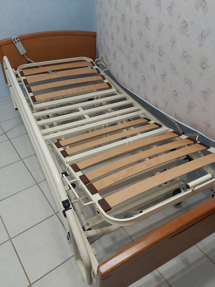 LIT MEDICAL 380 Saint-Denis-l�s-Bourg (01)