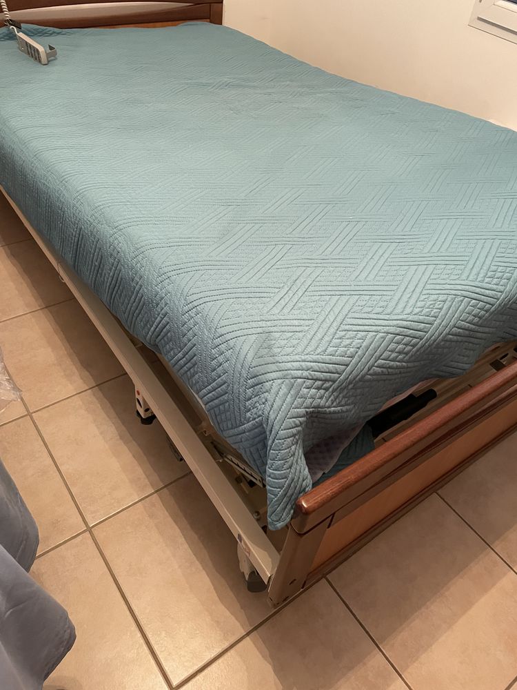 Lit m�dicalis� �lectrique, hauteur variable 1000 Saint-Langis-l�s-Mortagne (61)