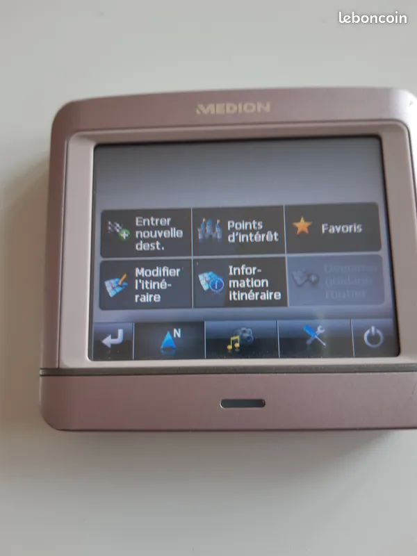 GPS MEDION 45 Le Plessis-Robinson (92)