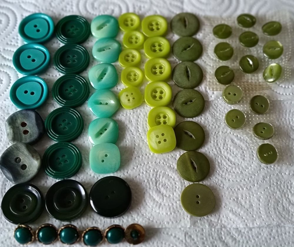 M�GA LOT : 56 Boutons Vintage  Verts &  Turquoise 42 Thonon-les-Bains (74)