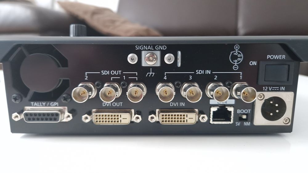 M�langeur vid�o pro Panasonic AW-HS50 ? Excellent �tat 900 Franconville (95)