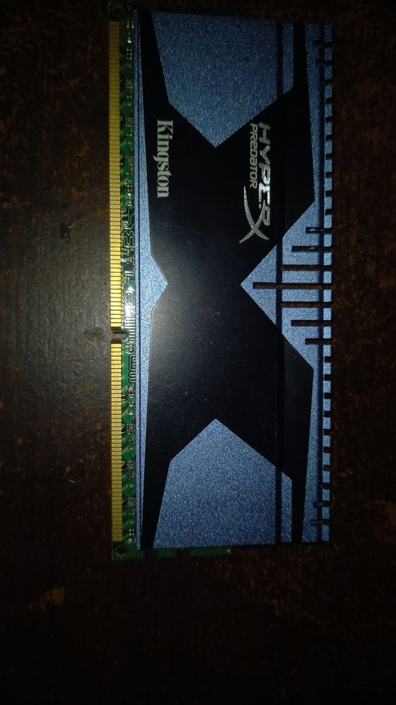 M�moire ram 2x4go total 8go ,HYPER X, kingston predator 1886 20 Ch�teauroux (36)