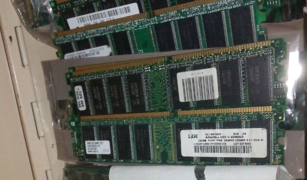 LOT DE 6 MEMOIRES DDR DE 128MO 24 Lampertheim (67)