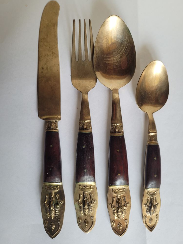 Menagere avec decors 50 Tarerach (66)