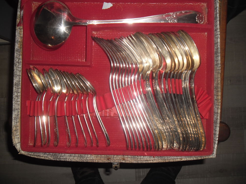 m�nag�re couverts plaqu�s argent 61 pi�ces 130 Guipavas (29)