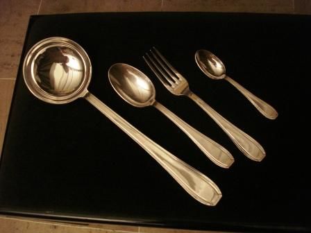 M�nag�re m�tal argent�. 70 Nully (52)