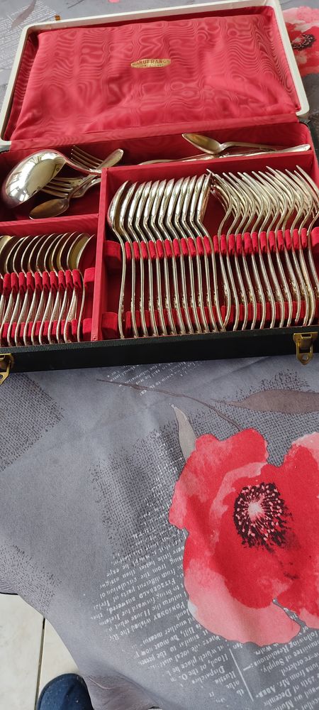 M�nag�re m�tal argent� 150 Saint-Privat-des-Pr�s (24)