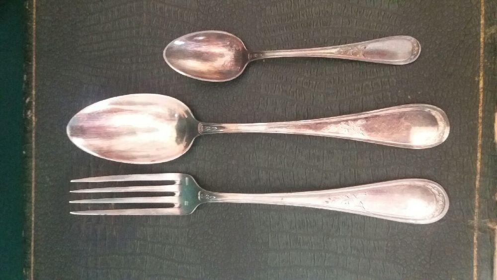 M�nag�re de 39 pi�ces Orf�vrerie Perrin Paris 249 Bezons (95)