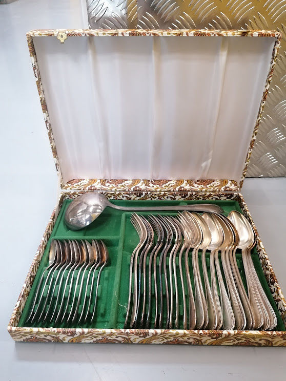 MENAGERE 150 Maisons-Laffitte (78)