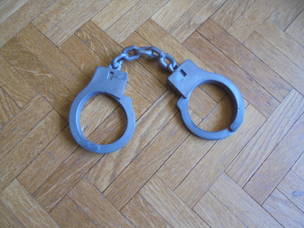 Menottes de d�guisement (76) 5 Tours (37)