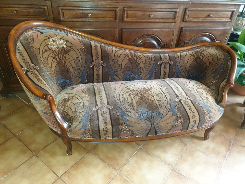 M�RIDIENNE ET FAUTEUIL AVEC PETITE TABLE 270 Mimet (13)