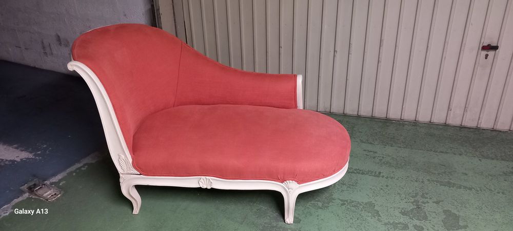 M�ridienne refaite par tapissier r�cemment. 600 Le Cannet (06)